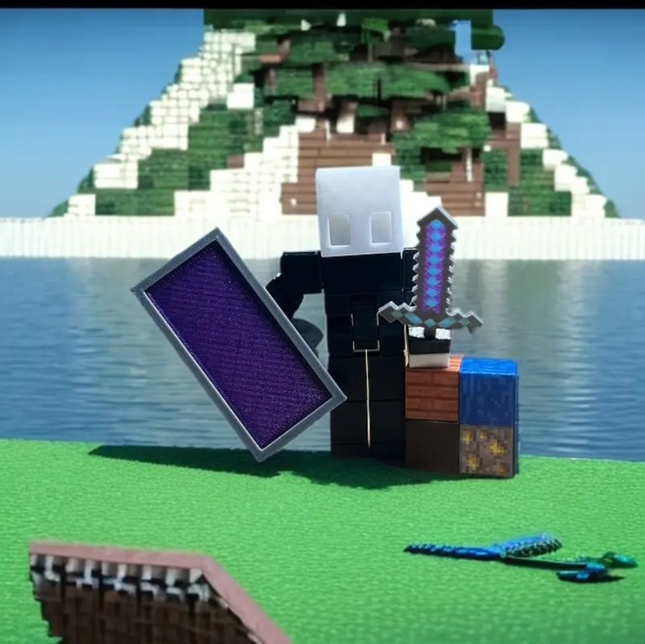 Minecraft Super-Poseable Action Figure – 360° Moveable Joints!